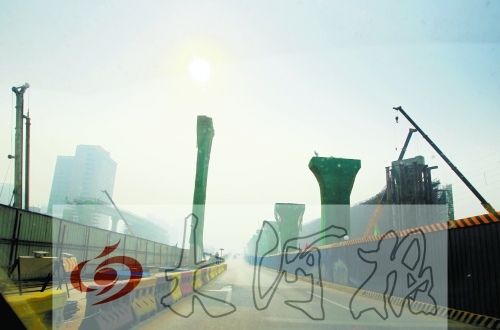 　三環(huán)大“項(xiàng)圈”，西、北兩段預(yù)計(jì)年底通車