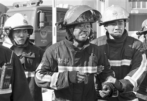  聽聞尹進(jìn)良、陳偉、尹智慧犧牲，戰(zhàn)友們悲痛不已