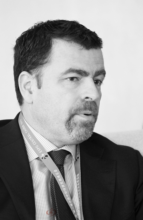 　　狄可為：“現(xiàn)在，雀巢正在改變歷史，中部時(shí)代來(lái)臨了！”