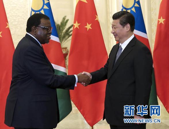 4月8日，國家主席習近平在北京人民大會堂會見納米比亞總理根哥布。新華社記者 龐興雷 攝