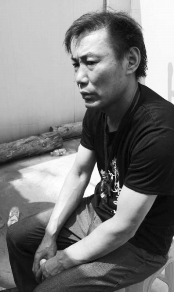 拉板車救人的鄒命東 拉板車救人的鄒命東