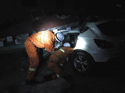 康定6.3級地震已致2人遇難 震區(qū)人口密度較低 康定6.3級地震已致2人遇難 震區(qū)人口密度較低