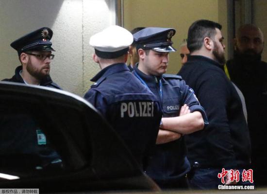 當(dāng)?shù)貢r(shí)間24日，一架空客A320飛機(jī)在法國(guó)南部阿爾卑斯墜機(jī)。