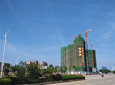 泉州東海片區(qū)海悅府地產(chǎn)項目。該項目開發(fā)公司董事蔡俊偉于春節(jié)前被帶走調查。