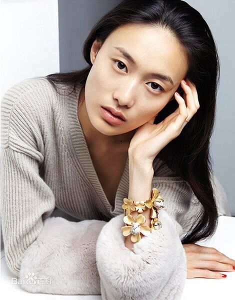 陳冠希女兒首曝光 陳冠希女友是誰(shuí)？秦舒培個(gè)人資料照片家庭背景