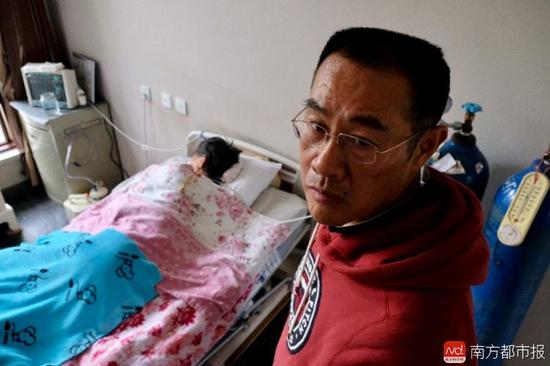 王煥凱說，要通過堅持刑事訴訟，換張津華和社會一個公道。（羅逸爵 攝）