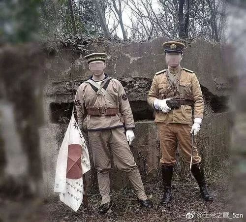 犯眾怒！兩男子抗日碉堡前扮日本兵拍照 警方介入