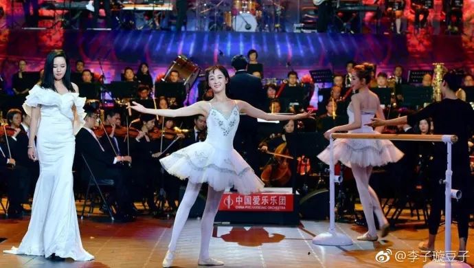 《創(chuàng)造101》主題曲公布，這個被吐槽油膩的c位是什么來頭？