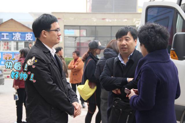 大BOSS徐紅曉總監(jiān)坐鎮(zhèn)，多方協(xié)調(diào)，HOLD住全場！