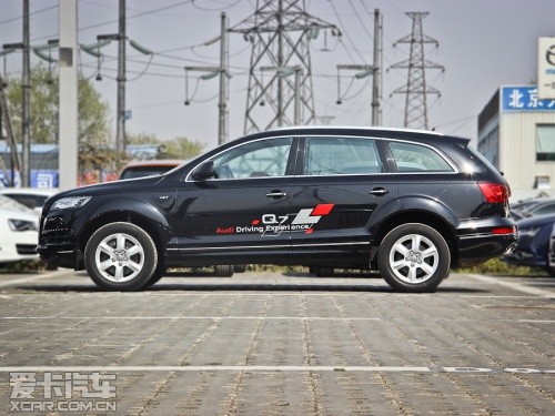 奧迪2013款?yuàn)W迪Q7