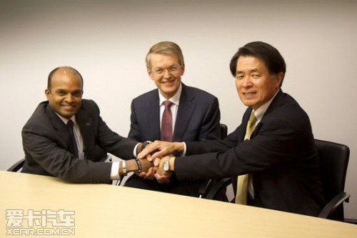 福特副總裁拉茲·奈爾、戴姆勒董事托馬斯·韋伯、日產(chǎn)副總裁山下光彥