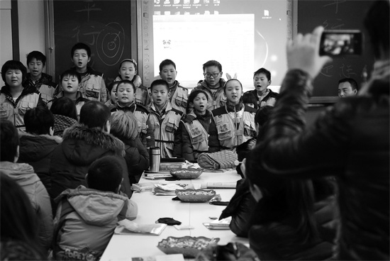 昨日的分享交流會上，孩子們集體朗誦詩歌