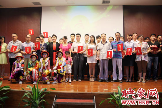 經過網絡投票和專家評審，最終農民兄弟樂隊的歌曲《中國夢》、動畫片《紅孩兒與大學院》以及《中原福塔兒童