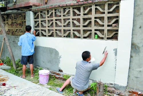 　老舊小區(qū)改造完畢后，“年輕”了、“身價(jià)”也漲了。