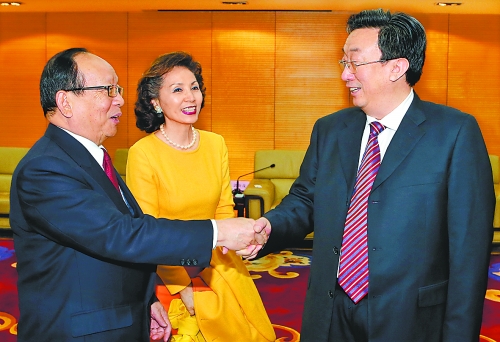 省委書記、省人大常委會(huì)主任郭庚茂在鄭州會(huì)見了前來參加癸巳年黃帝故里拜祖大典的中國國民黨副主席蔣孝嚴(yán)一