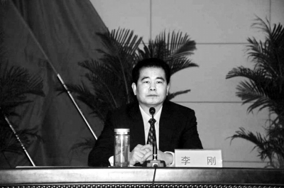 濮陽市委常委、市委政法委書記李剛