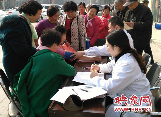 “三八節(jié)”滎陽(yáng)京城辦情系民生愛(ài)心義診