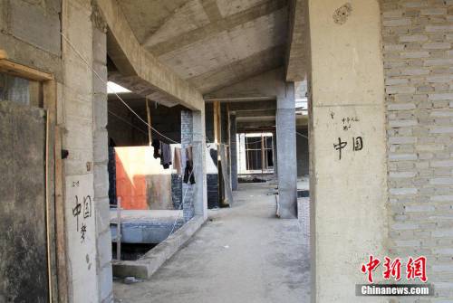 鄭州黃河邊現大規(guī)模別墅群