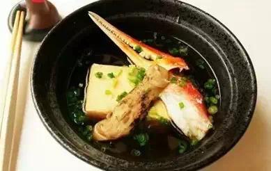 就一點(diǎn)兒紫菜跟生魚片 日料沒吃什么為啥還那么貴？