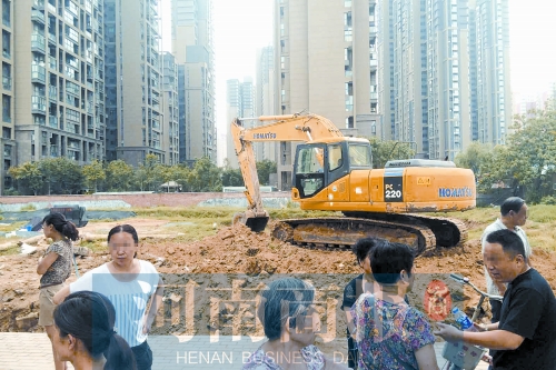 昨天，由于附近居民抗議，紅旗變電站項目再次停工