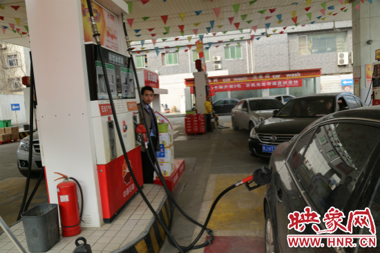 成品油價格年內(nèi)兩連漲。