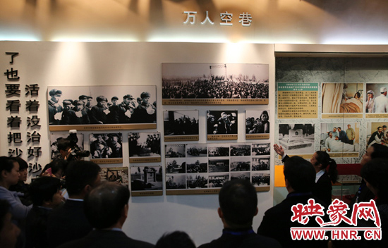 在焦裕祿紀念館，參觀的人絡繹不絕，一批批來自全國各地的黨員干部前來學習焦裕祿事跡