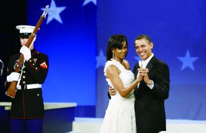 奧巴馬夫婦去年總收入298.8萬元人民幣。