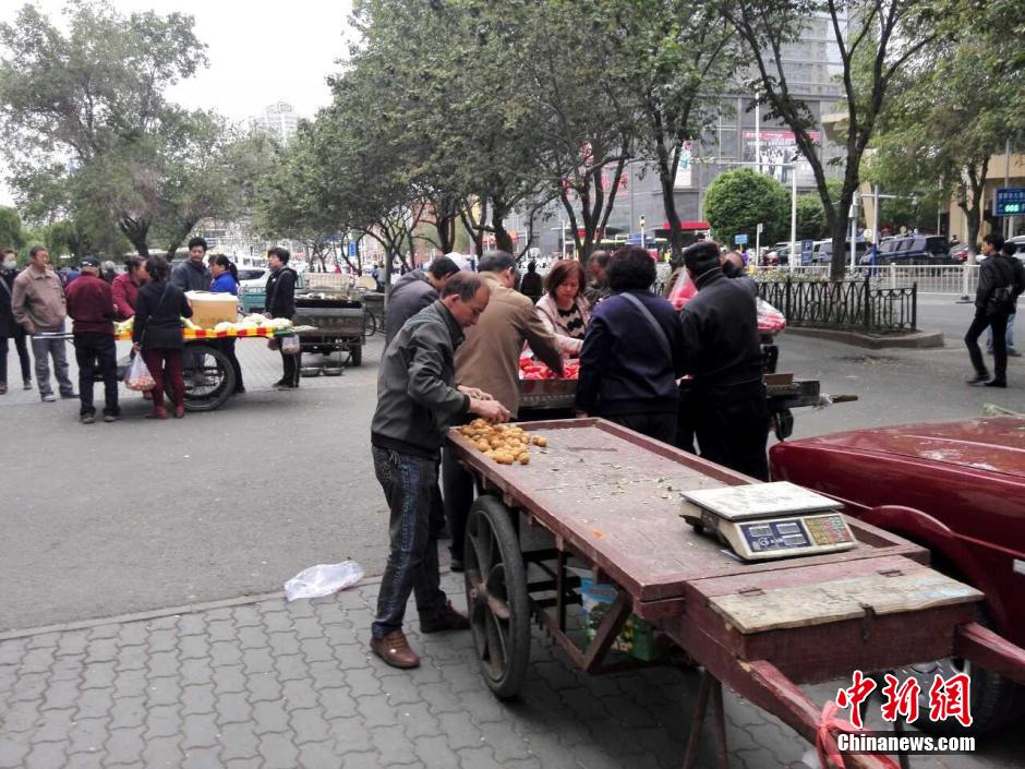 自治區(qū)和烏魯木齊市有關(guān)部門迅速處置，傷員已全部送往醫(yī)院救治。