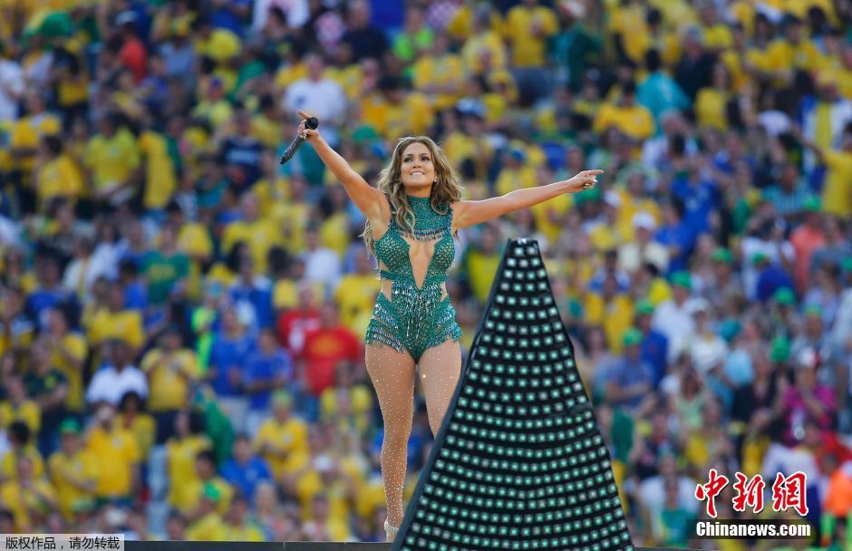 北京時間6月13日凌晨2時，巴西世界杯正式拉開帷幕。
