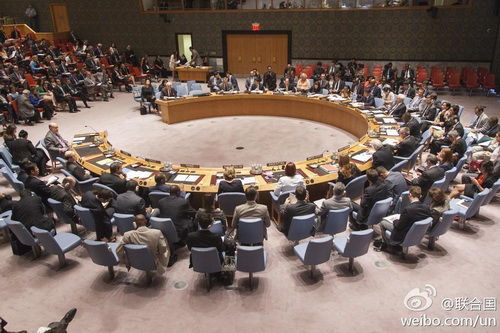 北京時(shí)間22日凌晨,聯(lián)合國安理會就澳大利亞提交的一份有關(guān)馬航墜機(jī)事件的決議草案進(jìn)行表決。