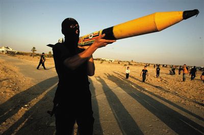 卡薩姆火箭：哈馬斯山寨版喀秋莎火箭，射程約10公里。