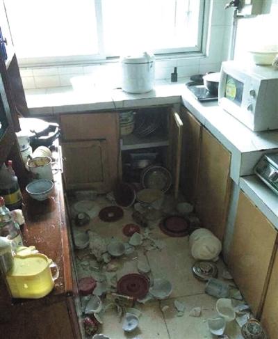 康定6.3級地震已致2人遇難 震區(qū)人口密度較低 康定6.3級地震已致2人遇難 震區(qū)人口密度較低