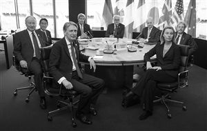 4月15日，日本外相岸田文雄（左二）參加G7外長會 新華社發(fā)