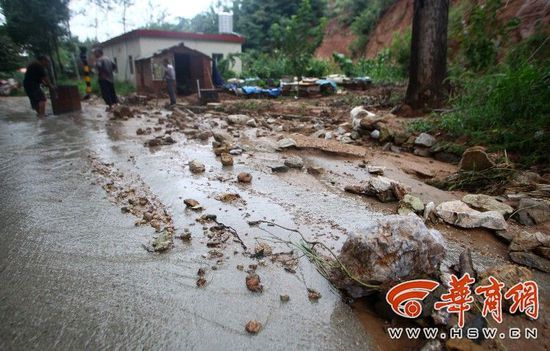 截至昨晚11時，已搜尋到7具遇難者遺體，還有2人未找到