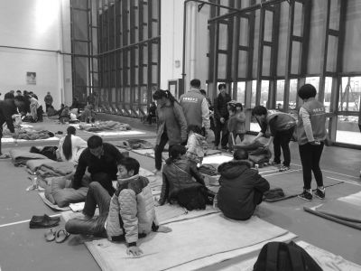 深圳滑坡事故安置現(xiàn)場(chǎng)。京華時(shí)報(bào)記者譚青攝