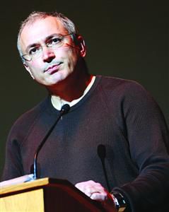 2014年3月10日，烏克蘭，霍多爾科夫斯基在基輔理工大學(xué)發(fā)表演講。