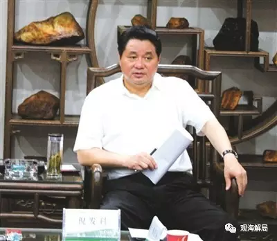 對于商人、老板的“雅贈”，倪發(fā)科從不拒絕