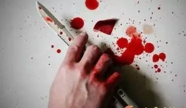 男子用被子捂死妻子 在其胸部、腹部寫(xiě)下我愛(ài)你