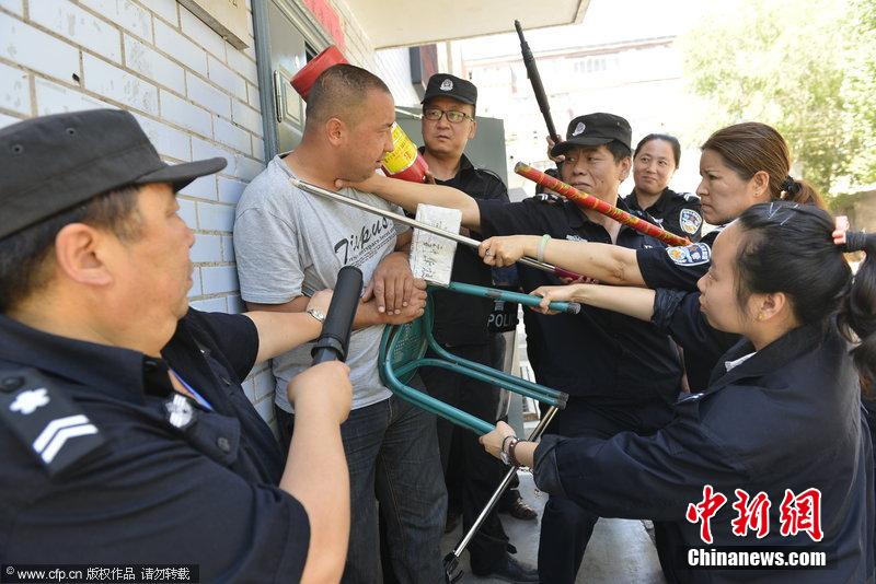 烏魯木齊防恐演練 烏魯木齊防恐演練