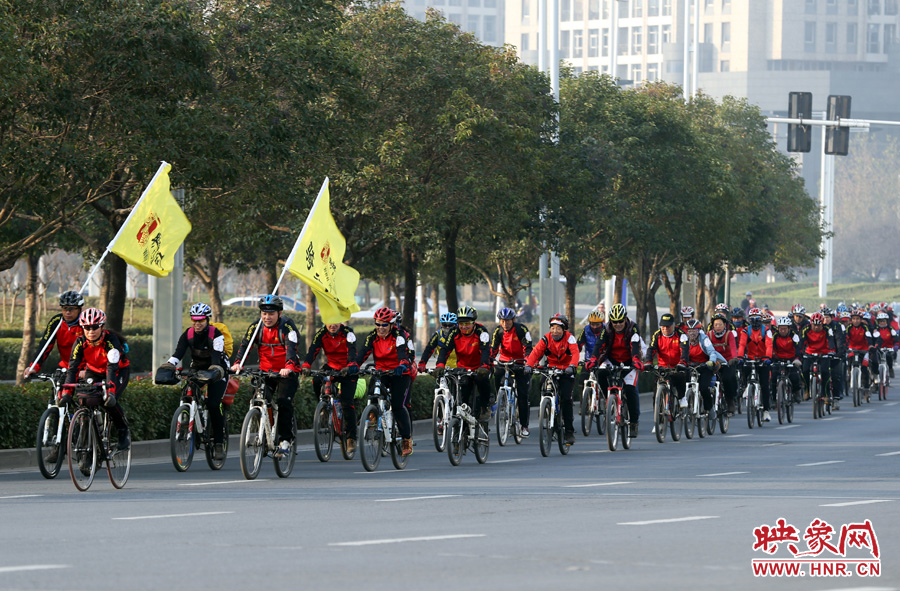 獻(xiàn)愛心、騎行天下，映象網(wǎng)騎行車友樂翻天