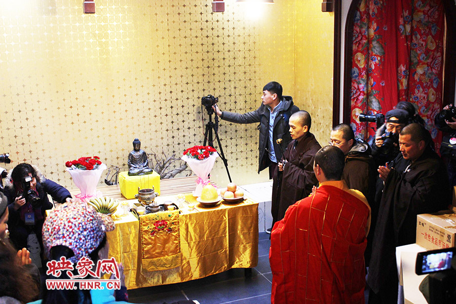 祈福法會(huì)現(xiàn)場。