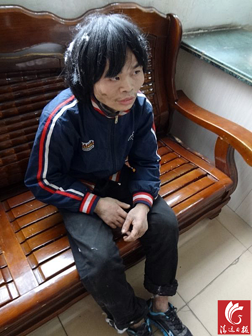 1997年16歲時被“杜某”以招工名義帶離家鄉(xiāng)關押干活至今。