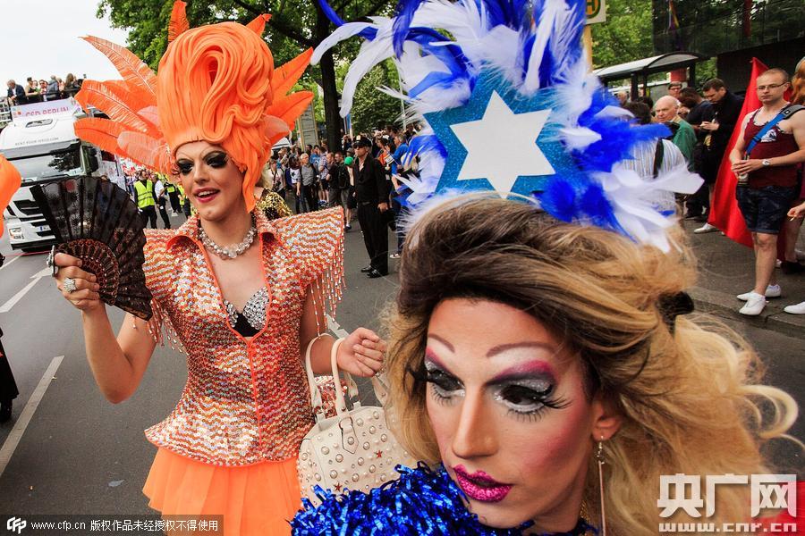 德國柏林，當?shù)嘏e行同性戀驕傲大游行