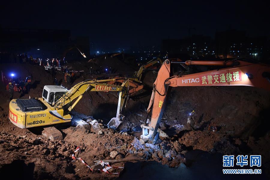 救援車源源不絕，救援人源源不斷——深圳滑坡災(zāi)害救援處置36小時(shí)全景掃描