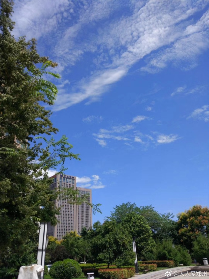 又被鄭州的藍天刷屏！隨便一拍就是手機壁紙