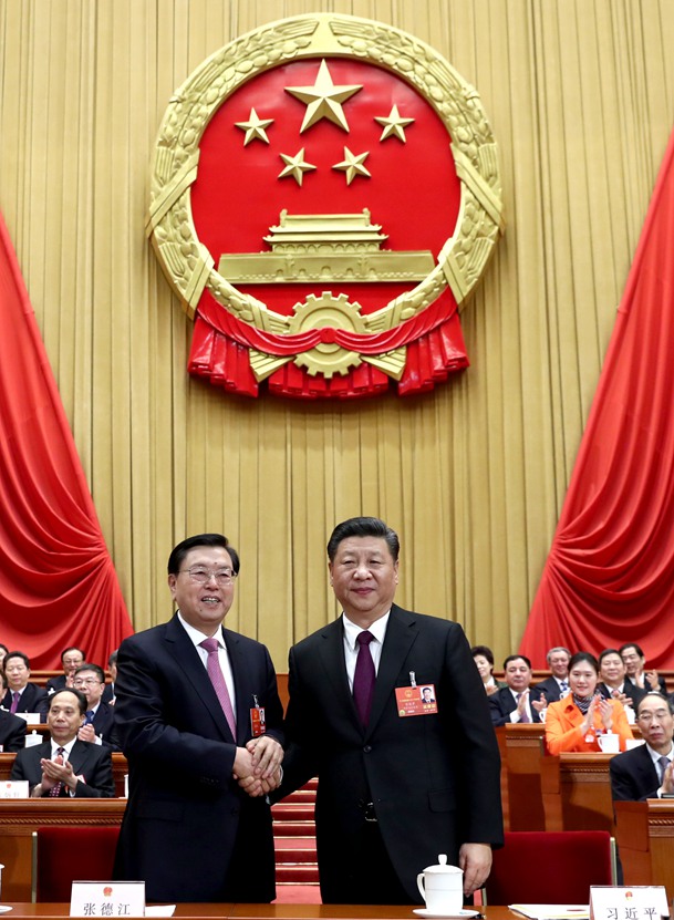 習(xí)近平當(dāng)選國家主席、中央軍委主席