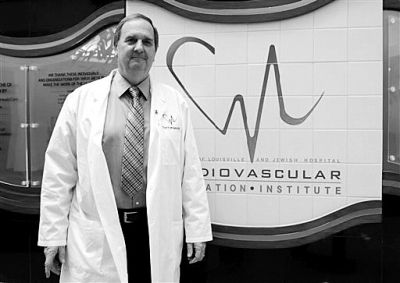 這是負(fù)責(zé)這一項(xiàng)目的生物學(xué)家斯圖爾特·威廉斯今年3月6日接受采訪時拍的照片。