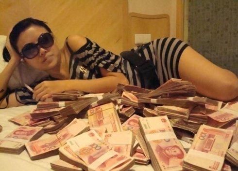 揭秘美國(guó)加州中國(guó)“情婦村” 豪宅豪車(chē)美女扎堆