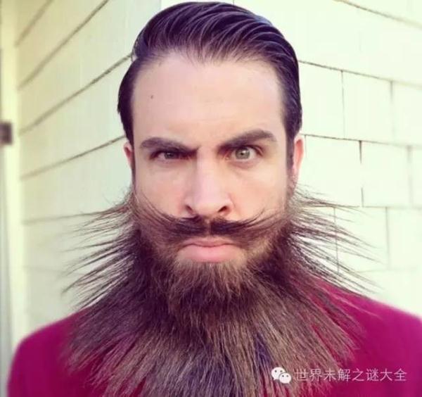 美國(guó)大叔有一把神奇的胡子：可以變成各種造型