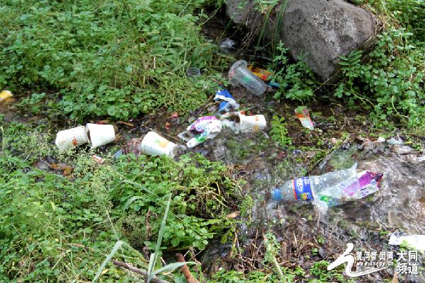 山西烏龍峽景區(qū)宣傳與現(xiàn)實(shí)落差大 游客直呼被騙 山西烏龍峽景區(qū)宣傳與現(xiàn)實(shí)落差大 游客直呼被騙